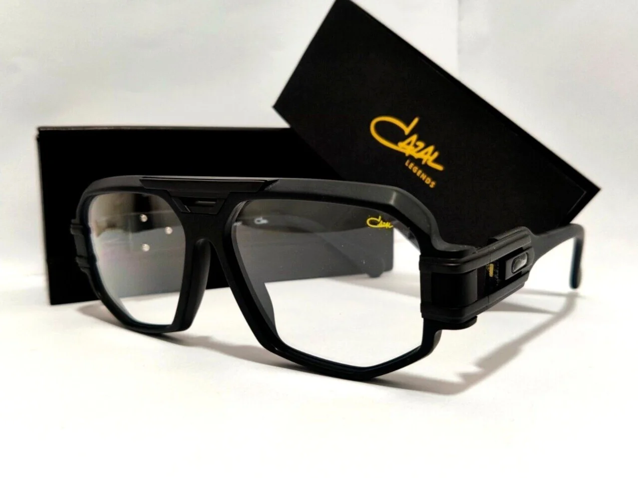 Fendi F671-000 Womens 3